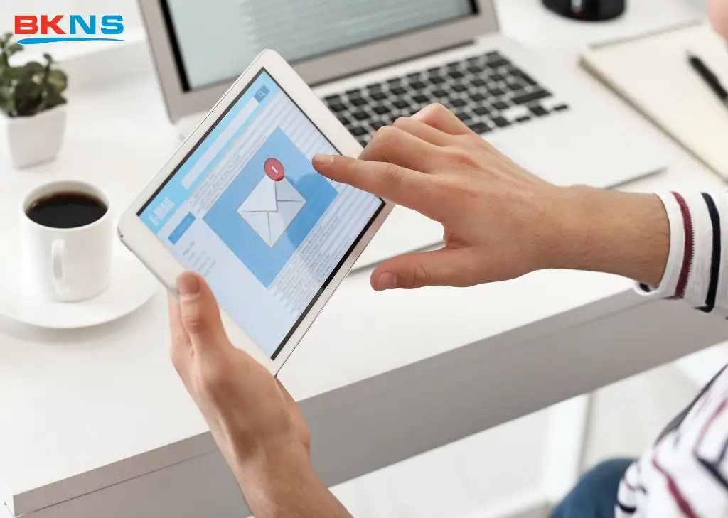 Sử dụng một hình thức tiêu chuẩn của email